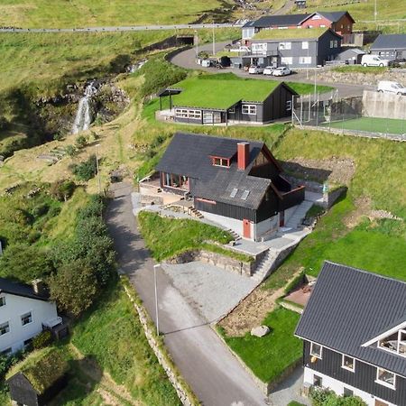 Idyllic Vacation Home With A Breathtaking View Bour Bagian luar foto