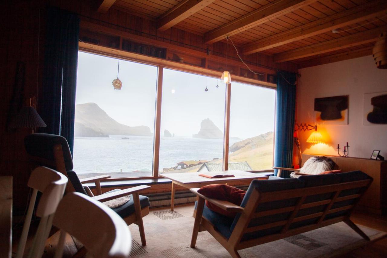 Idyllic Vacation Home With A Breathtaking View Bour Bagian luar foto