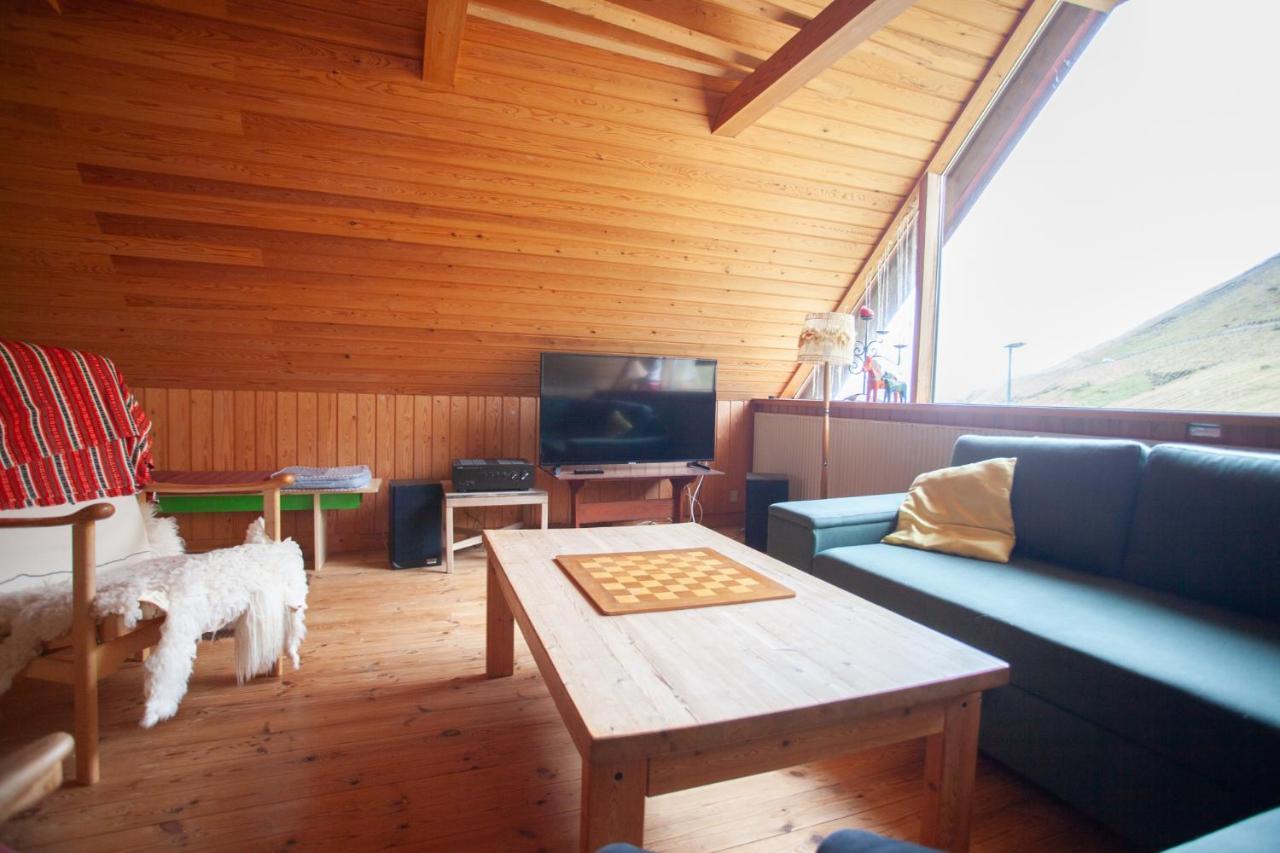 Idyllic Vacation Home With A Breathtaking View Bour Bagian luar foto