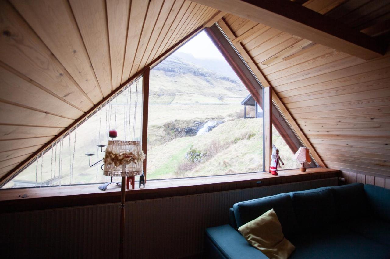 Idyllic Vacation Home With A Breathtaking View Bour Bagian luar foto