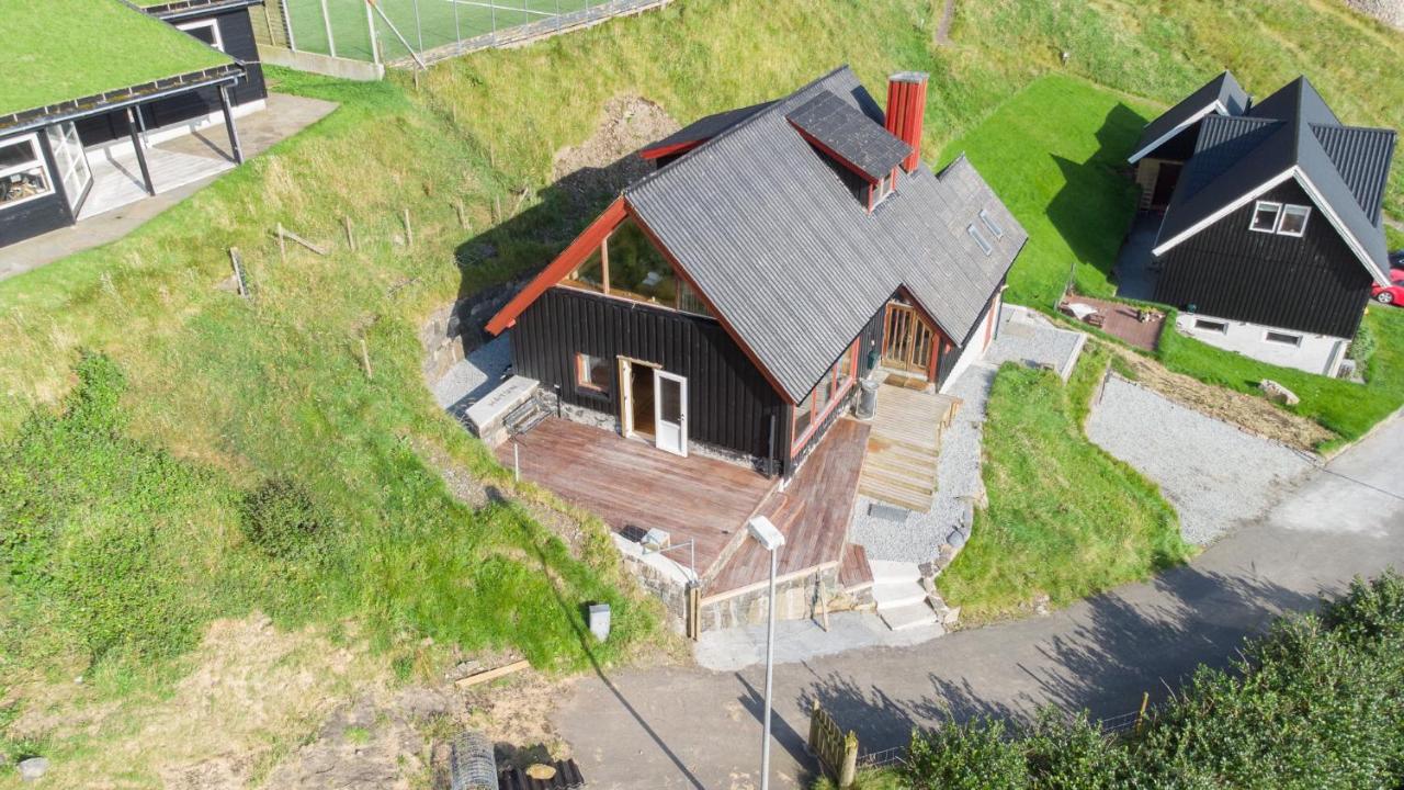 Idyllic Vacation Home With A Breathtaking View Bour Bagian luar foto